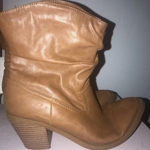 brown boots